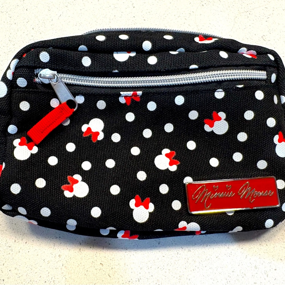 Disney’s Minnie Mouse-Polka Dot-Belt Bag!
